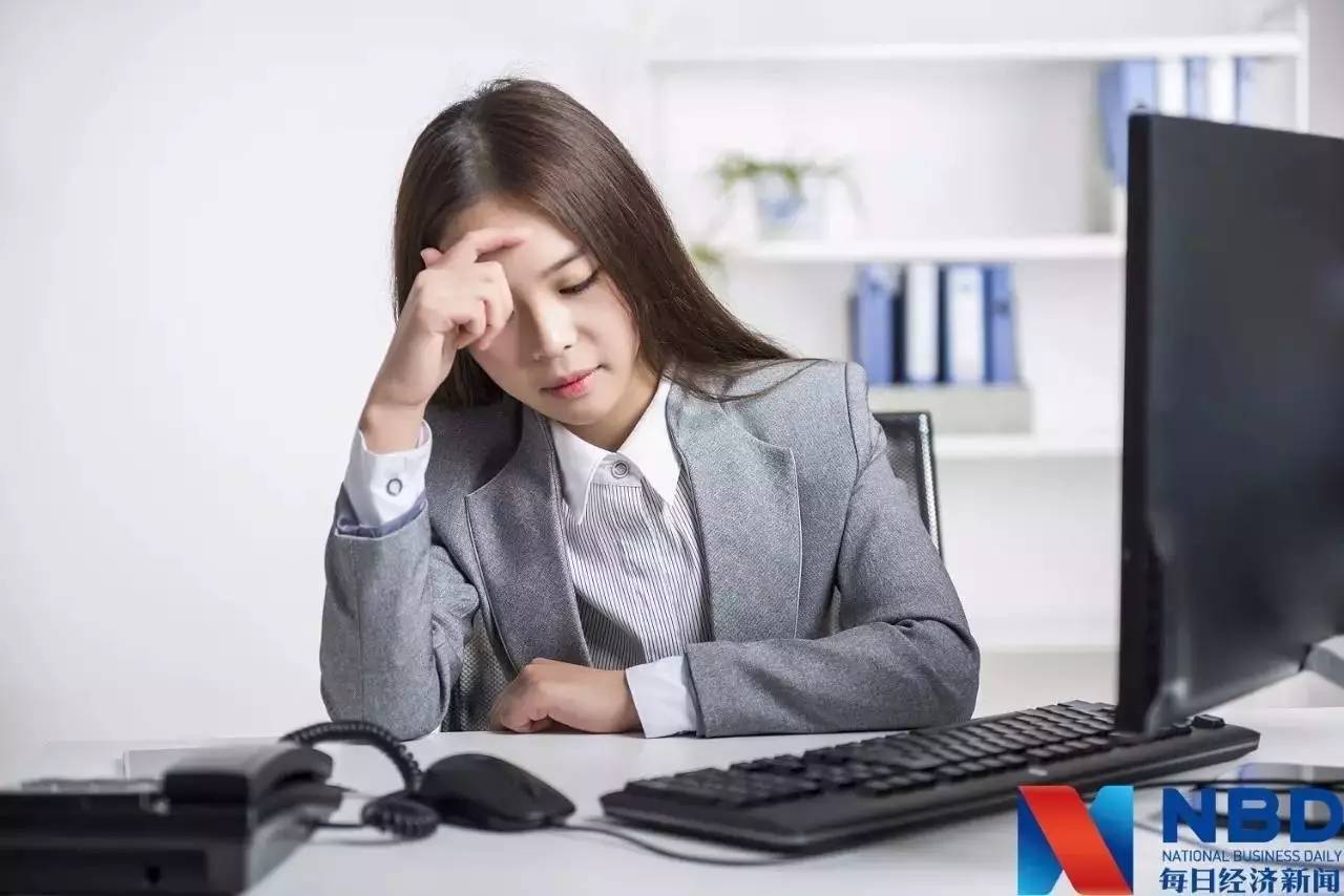 这件事比跑步更毁膝盖,是最损害身体的动作,你