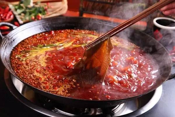 为什么不管有多热，重庆人都可以肆无忌惮的烫火锅