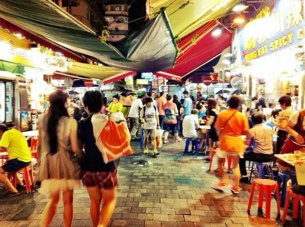 下个月，昆明去香港可以坐高铁啦！只要7个多小时！票价是…