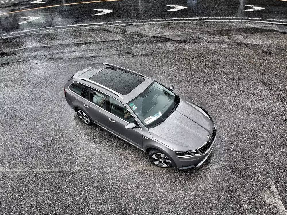 斯柯达国产明锐旅行版，开起来究竟怎么样？