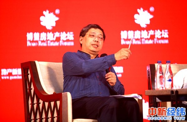 中国银行业协会首席经济学家巴曙松出席2017博鳌房地产论坛。