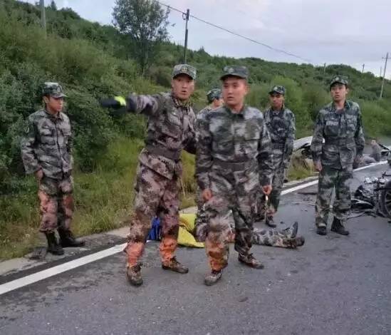 妇自驾九寨沟,父亲遇难前砸碎车窗推出孩子!亲