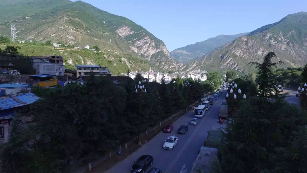 全力救人!九寨沟7.0级地震已致13人死亡,175人