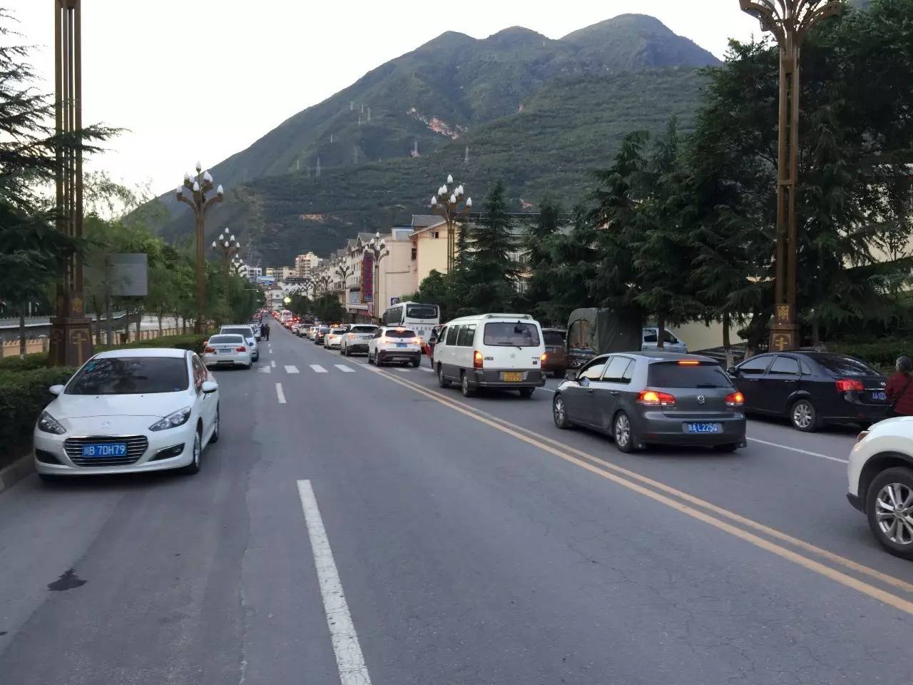 九寨沟地震丨云南20余名自驾游客安全抵成都