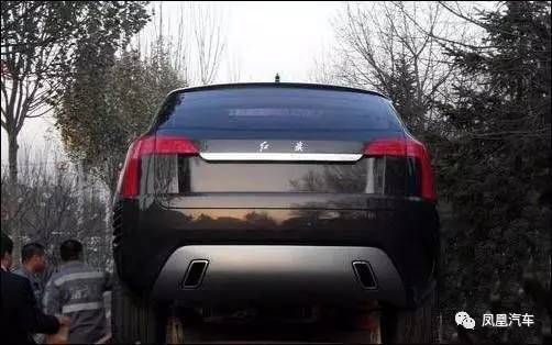 红旗新款SUV现身街头,售价超100万逼格完爆BBA!