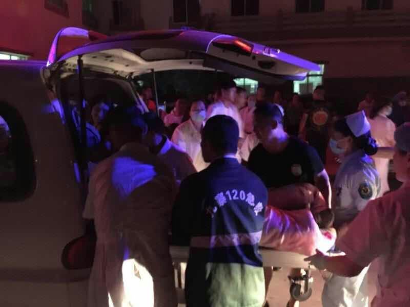 九寨沟县人民医院院长:已收治10余名危重患者