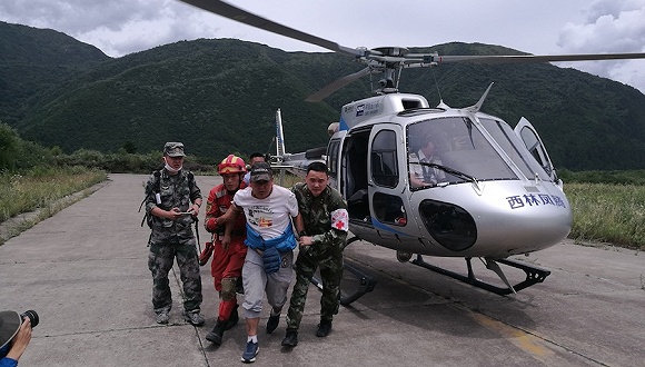 九寨沟地震431名伤员全部得到救治 累计转移6万余人含126名外国游客