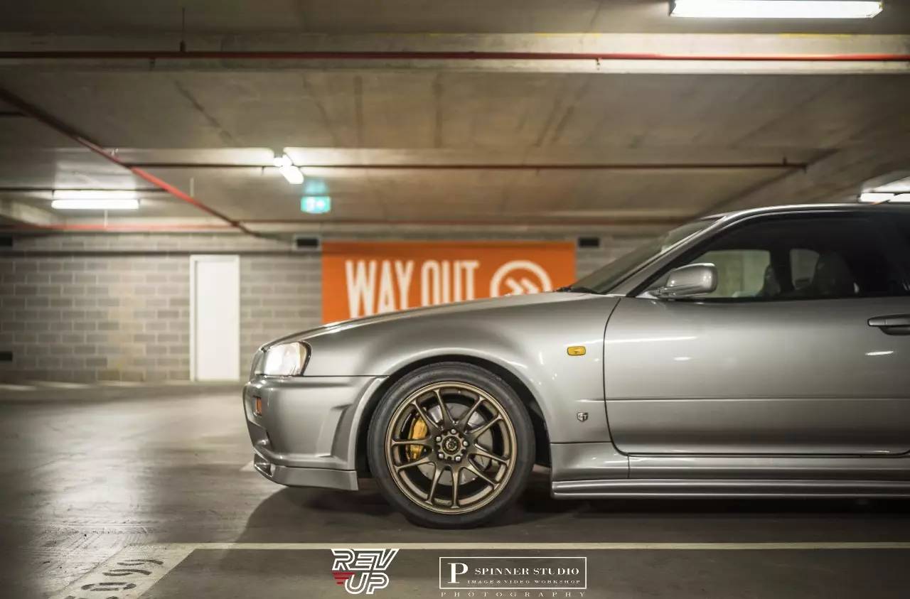 战神GTR,傲上不凌下