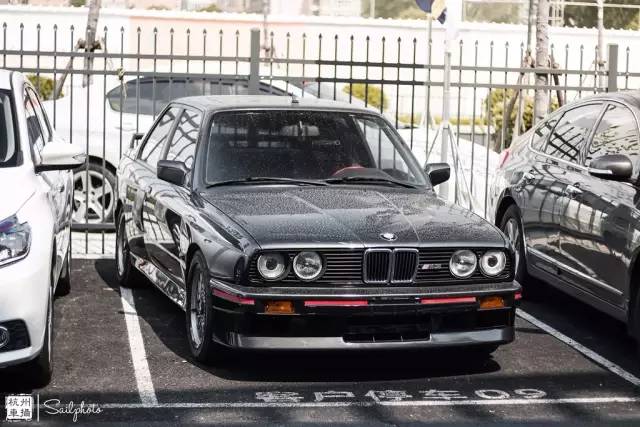 偶遇一辆30年前的宝马M3 比丰田AE86还要少见!