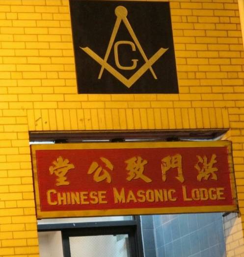黑帮大佬都开什么车?还是香港的洪门帮最厉害