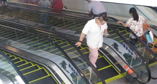 怎样坐电梯才安全?扶手梯站哪里最保险?质监