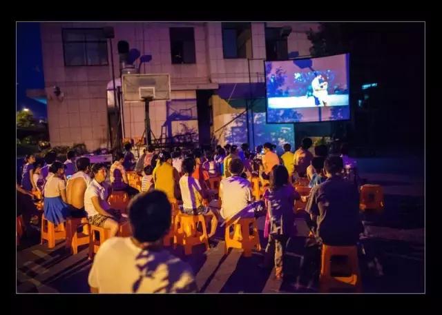重温儿时记忆,扬州今年将放映12000场露天电影