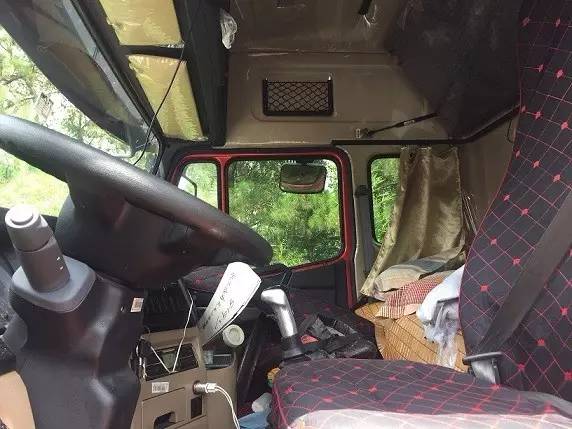 (宋先生所驾驶的集卡车)