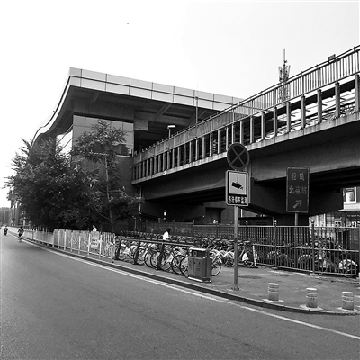 通州境内各地铁站难觅共享单车|共享单车|通州