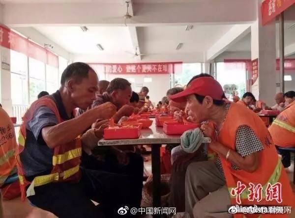 盆诞下男婴,医生护士临时助产;湖南女大学生在