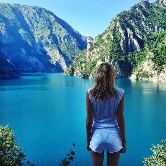 被称为下一个摩洛哥的免签小国!人口仅65万,趁