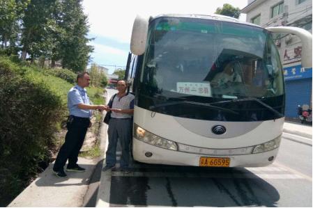 忠县:捡到苹果手机不想还 民警出手帮忙找回|苹