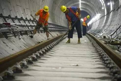 地铁5号线距离开通又近一步!看看未来都途径哪