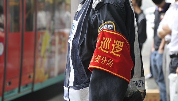 合同工、临时工频频成为公共事件替罪羊 媒体