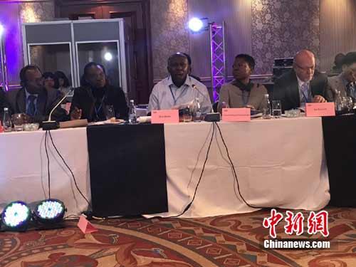 中非媒体对话会14日在南非约翰内斯堡举行,会上12家非洲媒体的代表畅所欲言。 宋方灿 摄
