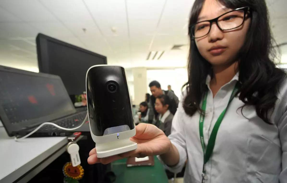 医院病房摄像头拍下女患者更衣，民宿针孔监控防不胜防…摄像头成了“安全隐患”?|高雄|隐私|侵权_新浪新闻