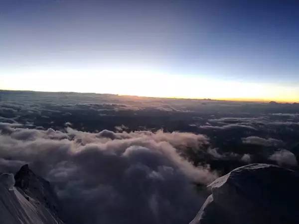 中国式登山:极限挑战还是土豪游戏|胡朝晖|罗彪