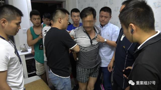  ▲2017年8月11日，警方将22年前血案嫌疑人刘永彪抓获。  警方供图