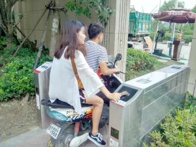 行人门禁是更安全了还是更麻烦了?|小区|门禁