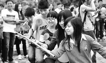 大学生体质下降:深夜撸串喝大酒,学习娱乐不下