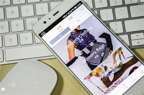 走秀网CEO因走私被捕货源成奢侈品电商掣肘