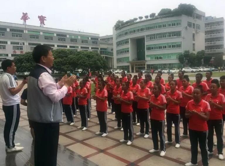 【评论】：以更务实的精神推进开放型经济的构建