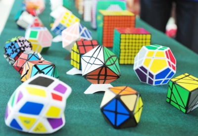 国内魔方界选手云集扬州 顶级高手角逐特级大