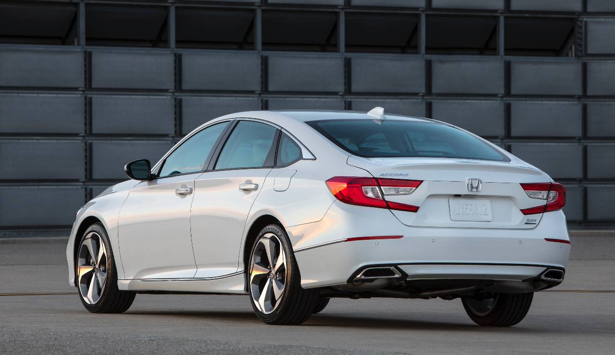 【新车】本田的花旦,详解2018款第十代雅阁