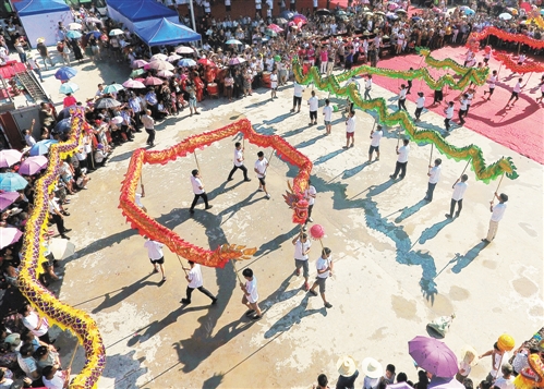 朱王村人口_临淄山王村汉墓(2)