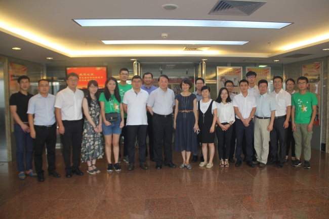 校领导赴广西看望选调生、挂职学生并召开座谈