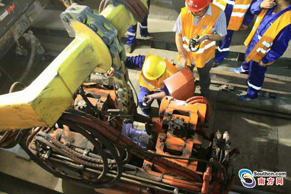 广州地铁知识城支线全线轨道贯通 年底将开通