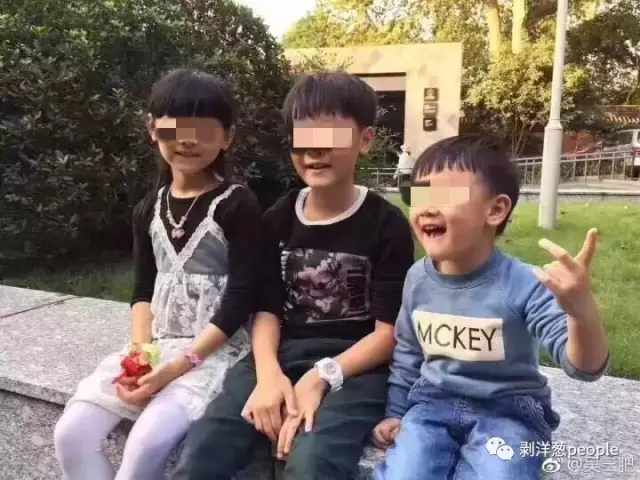  林生斌三个孩子在火灾中丧命。