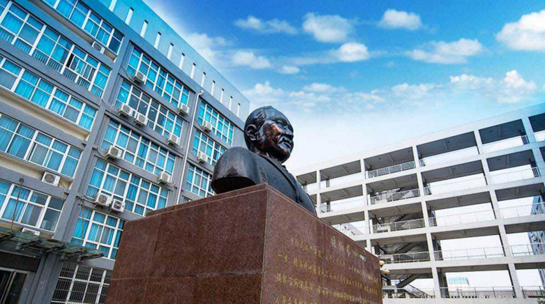 宇华教育(06169):2017年高考重本录取率达21