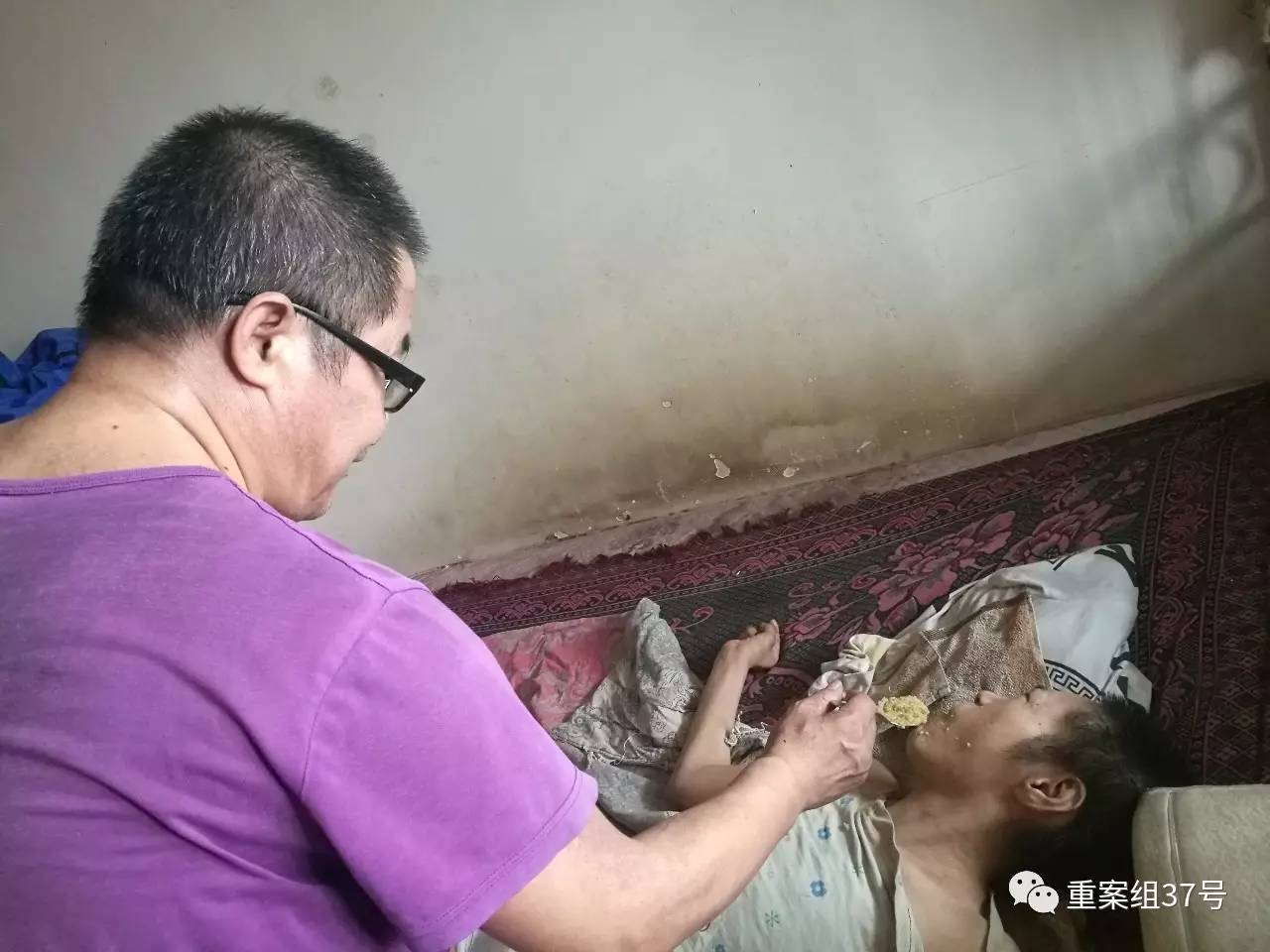 致命舞蹈:我只能看着她病情日渐恶化 直至死亡