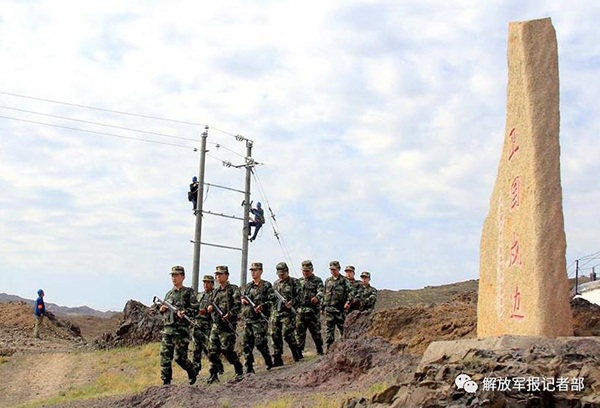 新疆电力公司为边防部队通电。