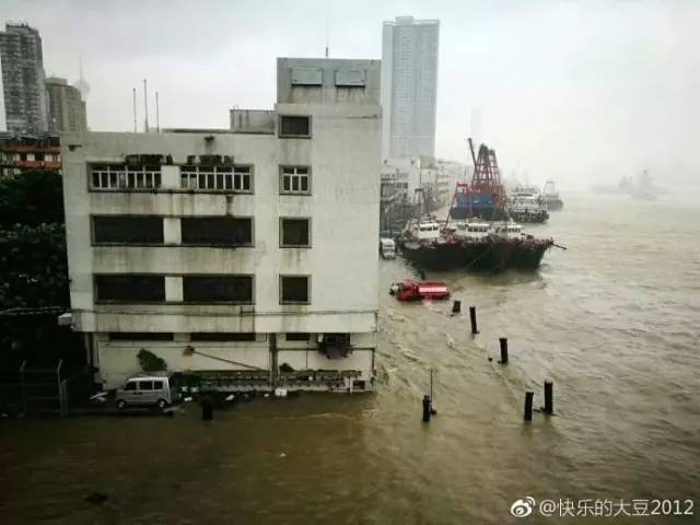台风天鸽登陆,连澳门赌场都被淹,珠三角人民