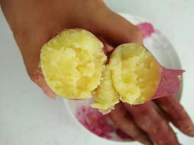 咬一口我香甜软糯、入口绵密、细腻无筋、回味无穷~没错，我就是网红板栗薯!|网红|板栗|物流_新浪新闻