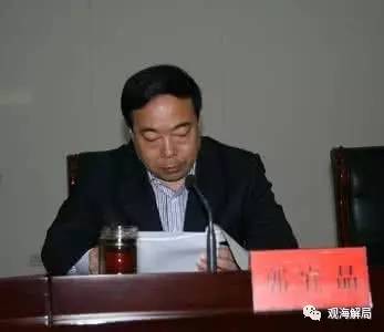 这些贪官失踪后:副市长躲出租屋 董事长扮菜农（组图） - 2