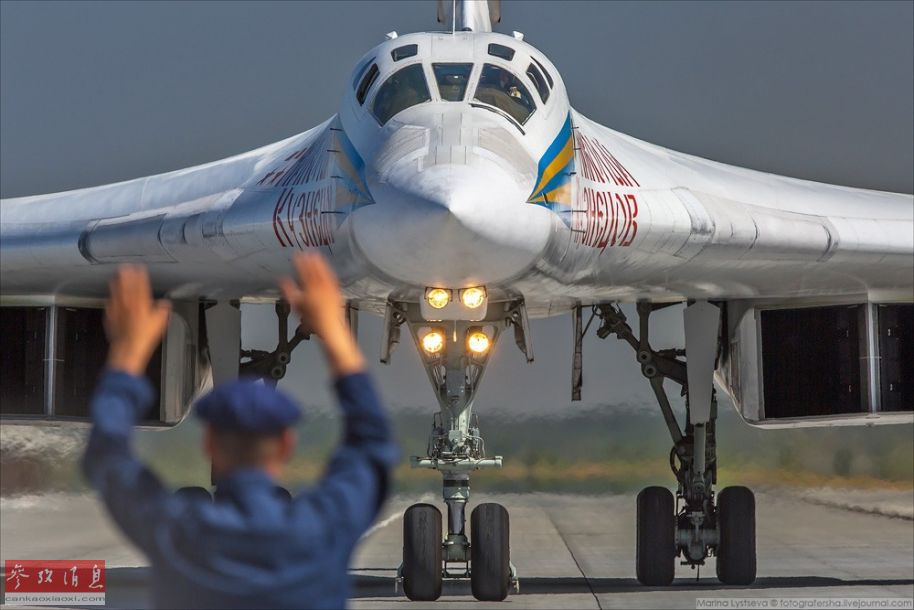 俄图-95轰炸机奔袭7000公里 发射隐身巡航导弹