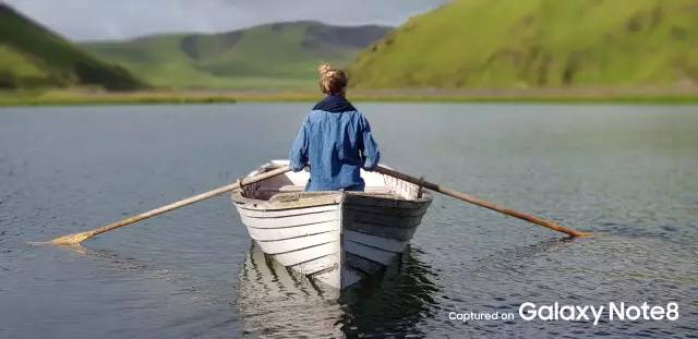 安卓新机皇竟是它!双摄像头全面屏 拍照秒天秒
