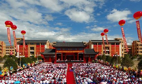 浙江花园村成立国际化学校 培育高素质国际人