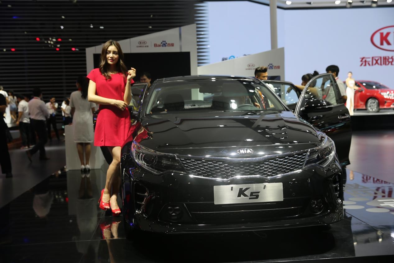 ѾõĳɶչˣŮ¼83ƵȶΪ