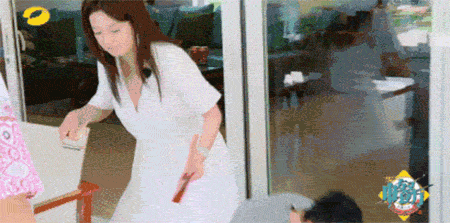 好一出综艺版「老友记」