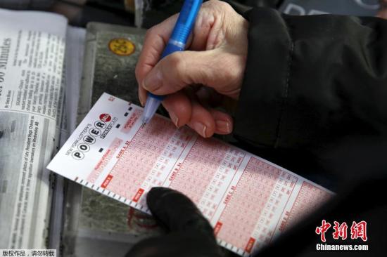 重庆彩民元宵节喜中大奖福彩温暖传递中！快3彩票投注与开奖数据查询