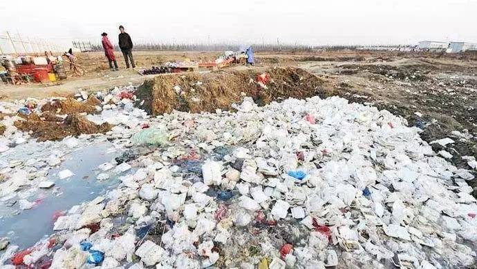 外卖垃圾围城:监管标准不明确,环保治理就白扯